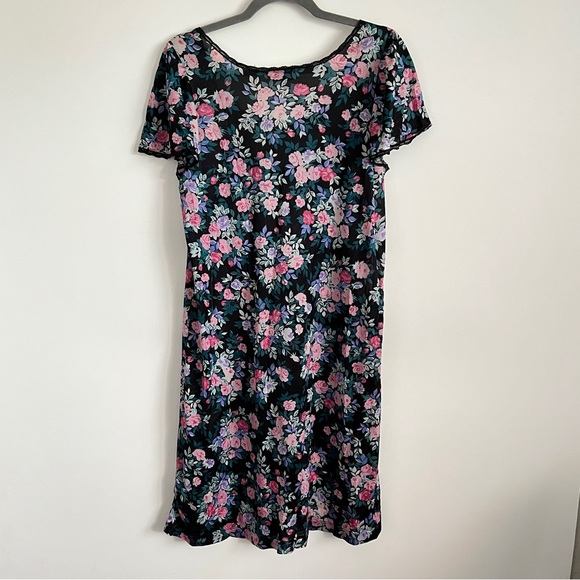 Vintage 70s Vanity Fair Multicolor Floral Nightgown Size Medium - Picture 8 of 9